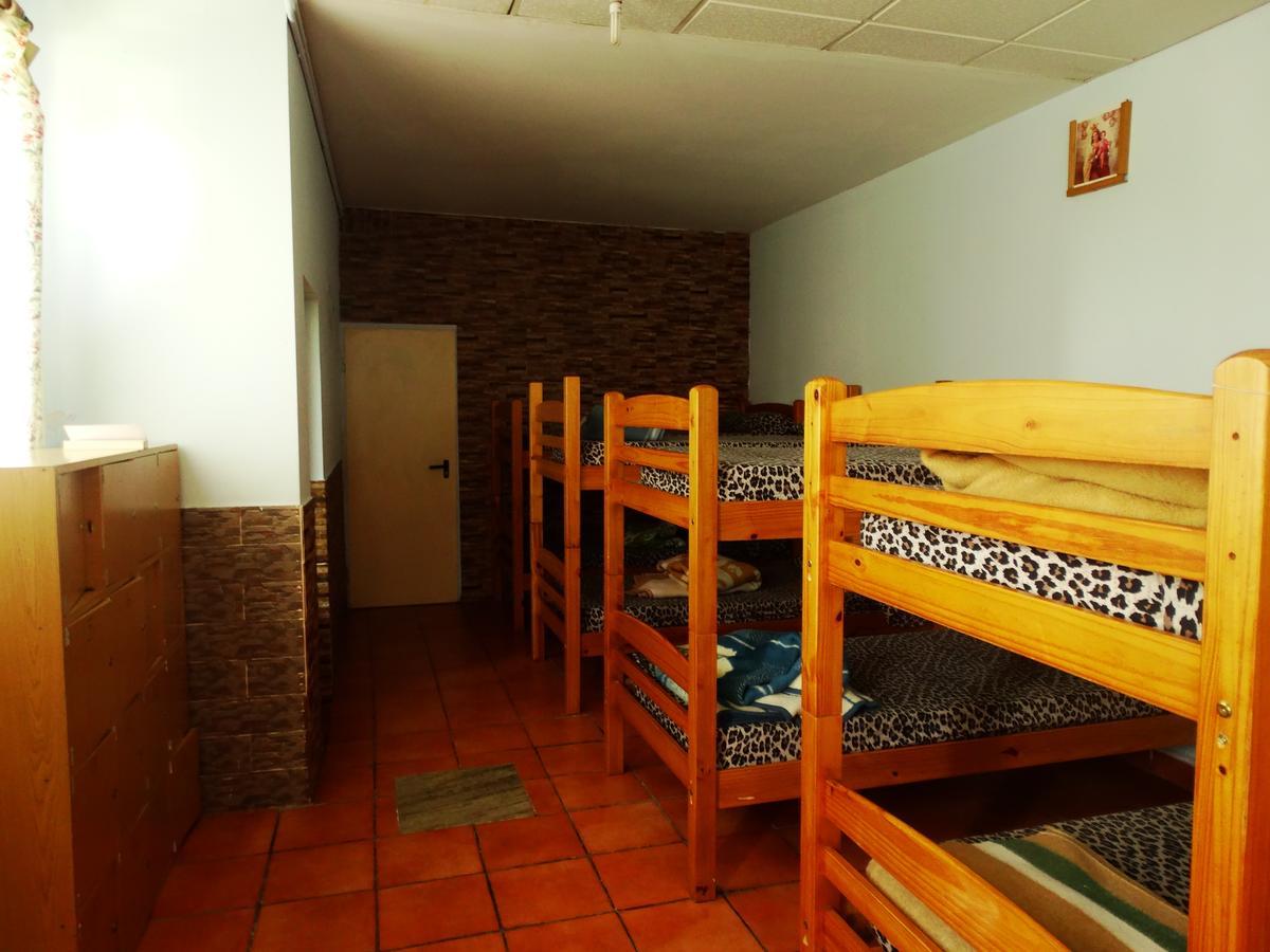 Albergue Santa Ana San Martin del Camino Exterior photo